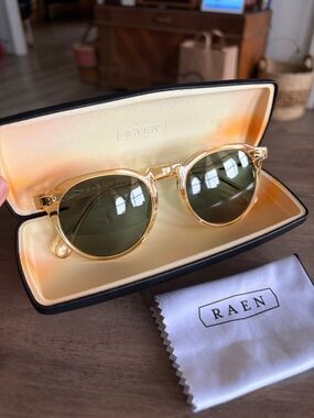 RAEN Remmy 52 Sunglasses - Champagne Crystal/Green Polarized